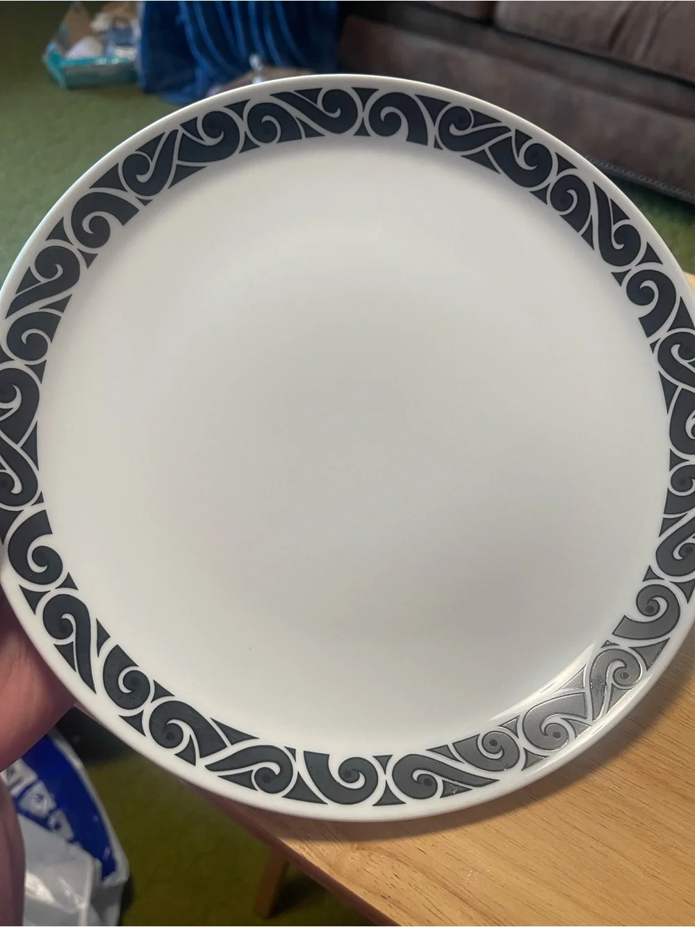 MIKASA Noir 5003 Pivotal  Ben Sibel Dinner Plate  10.5” Black/white